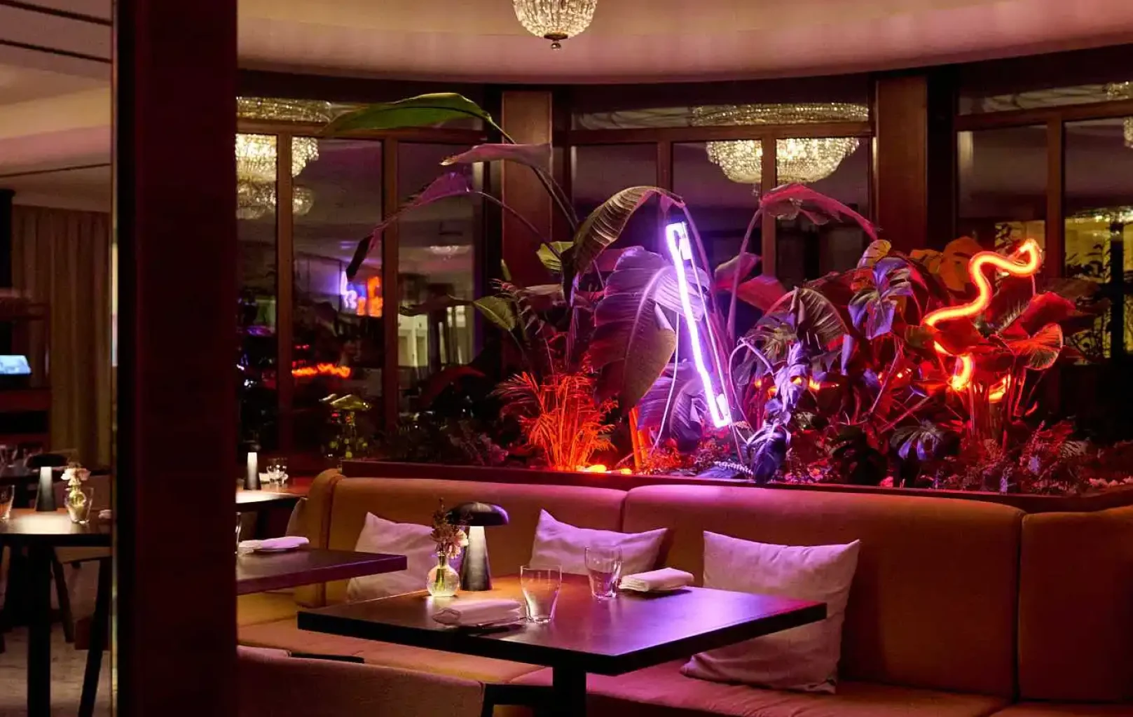 Alcron_restaurant_12_24_VTS_7915_websize