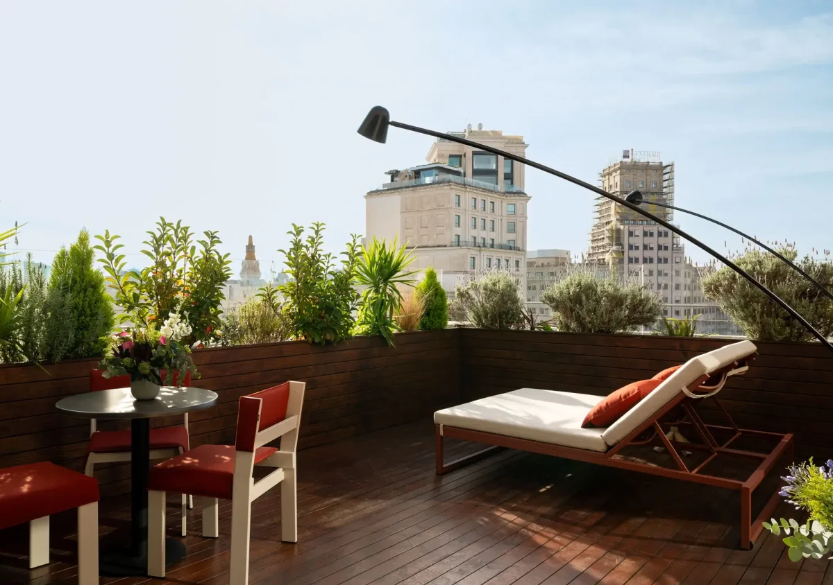 almanac-barcelona-penthouse-suite-1