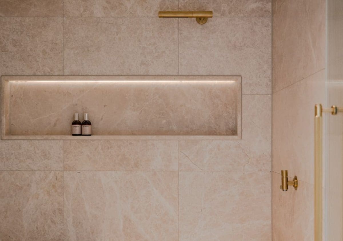 almanac palais vienna - bathroom - 1440 x 738px (1)