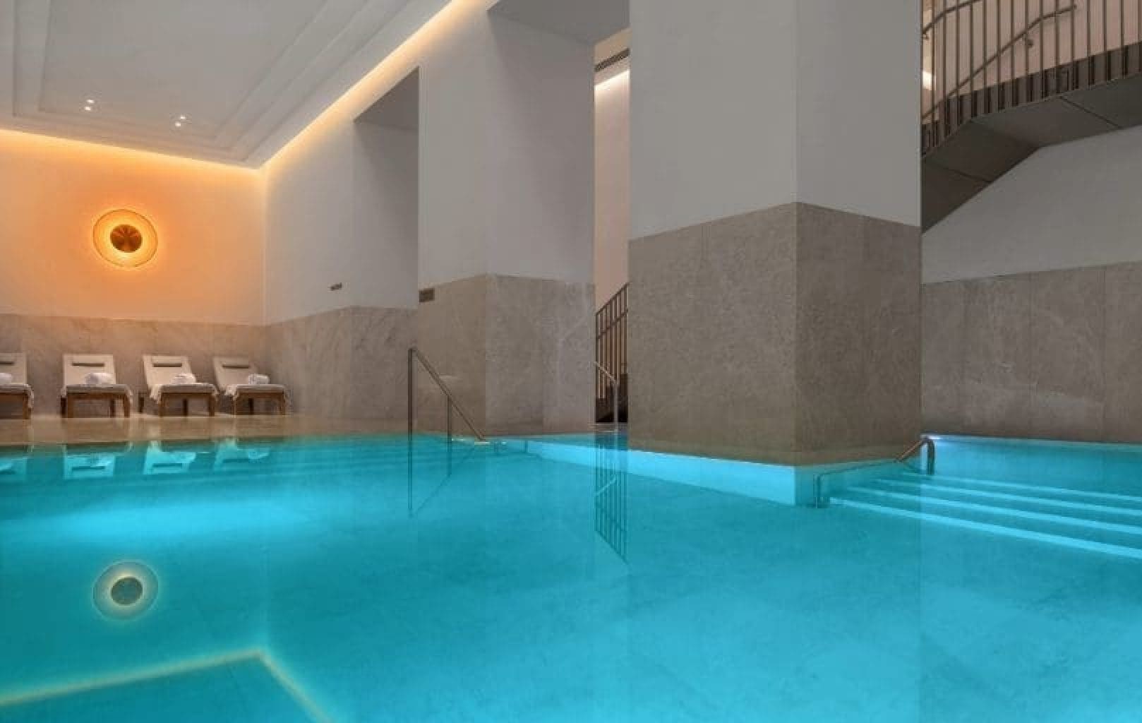 almanac palais vienna - spa - idoor pool - 809px (3)